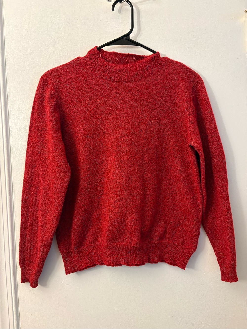 Alfred dinner red with speckles sweater PETITE MEDIUM